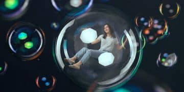 Streaming Crisis? 15% Subscriber Drop in Q3 2025 Sparks Bubble Fears - Cover Image