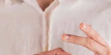 Ben Affleck Without Wedding Ring: Marriage Trouble with JLo? - Cover Image
